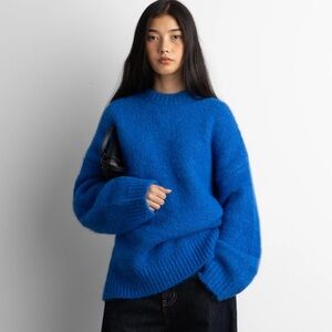 Women's Blue Sweater